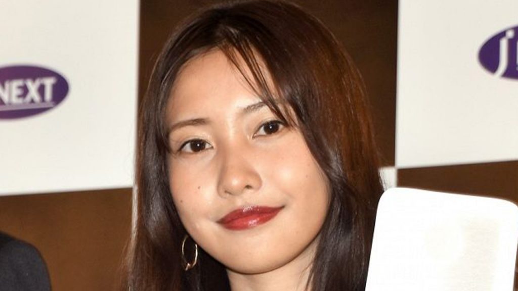 佐野ひなこ 結婚 現在 21 についても衝撃事実が アノ人の現在